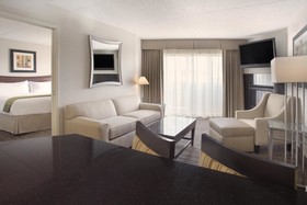 Holiday Inn Hotel & Suites Scottsdale North - Airpark