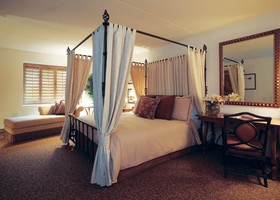 The Scottsdale Resort & Spa, Curio Collection by Hilton