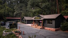 Historic Don Hoel's Cabins