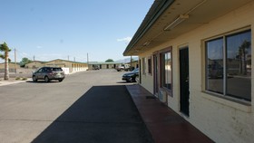 Hwy. Express Inn & Suites