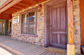 Tombstone Monument Ranch