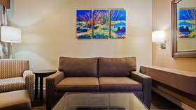 Best Western Royal Sun Inn & Suites