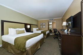 Best Western Royal Sun Inn & Suites