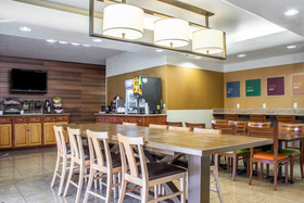 Comfort Inn & Suites Near Kino Sports Complex