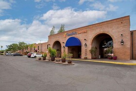 Comfort Suites Sabino Canyon