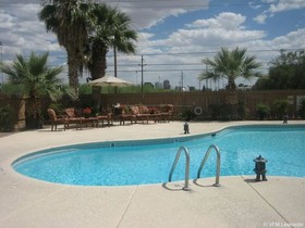 Fortuna Inn & Suites