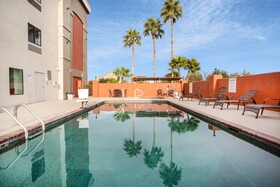 Holiday Inn Express & Suites Marana