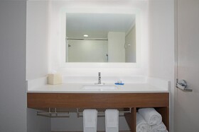 Holiday Inn Express Hotel & Suites Tucson