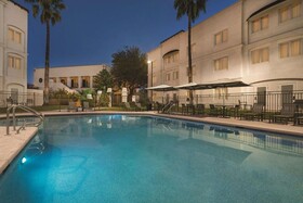 Homewood Suites by Hilton Tucson/St. Philip's Plaza University
