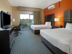 La Quinta Inn & Suites by Wyndham Tucson - Reid Park