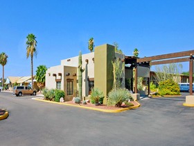 Ocotillo Apartments & Hotel