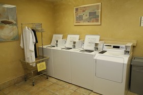 Ramada by Wyndham Viscount Suites Tucson East