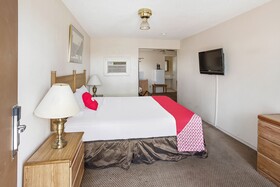 Arizona Inn & Suites by OYO Rooms