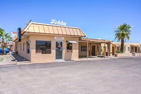 Arizona Inn & Suites by OYO Rooms