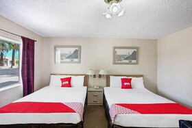Arizona Inn & Suites by OYO Rooms