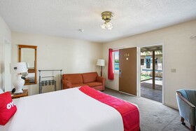 Arizona Inn & Suites by OYO Rooms