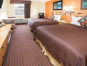 Days Inn by Wyndham Alma