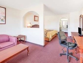 Super 8 by Wyndham Arkadelphia Caddo Valley Area