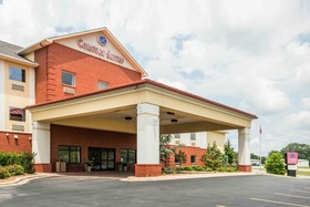 Comfort Suites Batesville