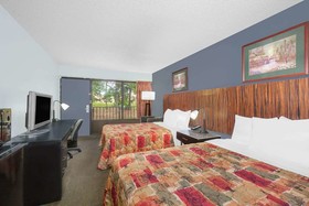 Eagle Suites Benton - I30