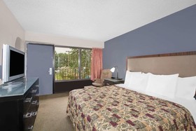 Eagle Suites Benton - I30