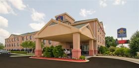 Best Western Plus Castlerock Inn & Suites