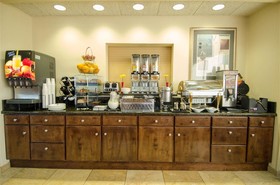 Best Western Plus Castlerock Inn & Suites