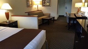 Best Western Plus Castlerock Inn & Suites