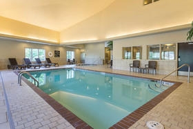 Comfort Inn Crystal Bridges