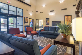 Comfort Inn Crystal Bridges