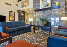 Comfort Inn Crystal Bridges