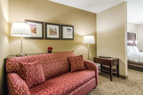 Comfort Suites Bentonville
