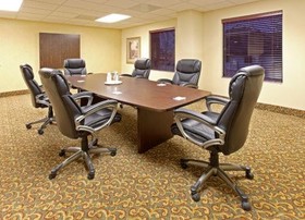 Holiday Inn Express & Suites Bentonville