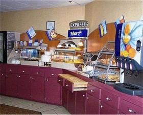 Holiday Inn Express & Suites Bentonville