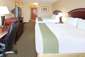 Holiday Inn Express & Suites Bentonville