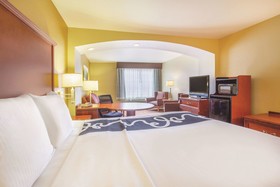 La Quinta Inn & Suites by Wyndham Bentonville