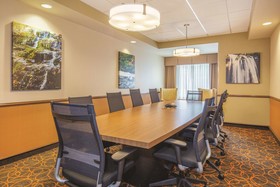 La Quinta Inn & Suites by Wyndham Bentonville