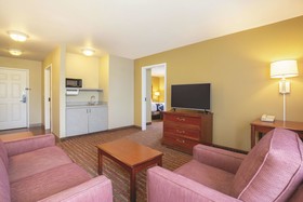 La Quinta Inn & Suites by Wyndham Bentonville