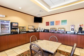 Comfort Inn & Suites