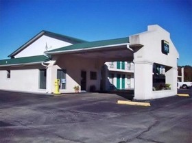 America's Best Inn - Brinkley