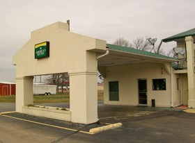 America's Best Inn - Brinkley