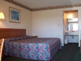 America's Best Inn - Brinkley