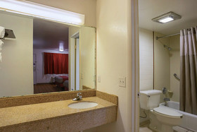 Motel 6 Brinkley