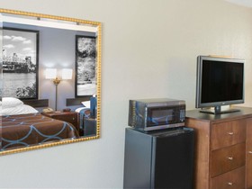 Super 8 by Wyndham Brinkley