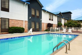Country Inn & Suites by Radisson, Bryant (Little Rock), AR