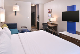 Holiday Inn Express & Suites Bryant - Benton Area