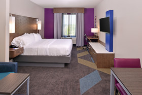 Holiday Inn Express & Suites Bryant - Benton Area