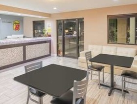 Super 8 by Wyndham Bryant Little Rock Area