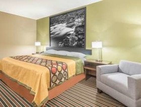 Super 8 by Wyndham Bryant Little Rock Area