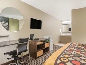 Super 8 by Wyndham Bryant Little Rock Area